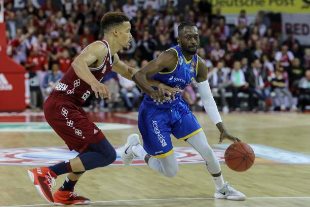 同时定期进 同时定期进